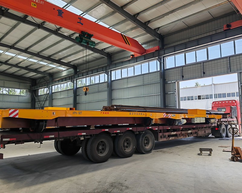 50 Tons Rail Transfer Cart Levering Scene